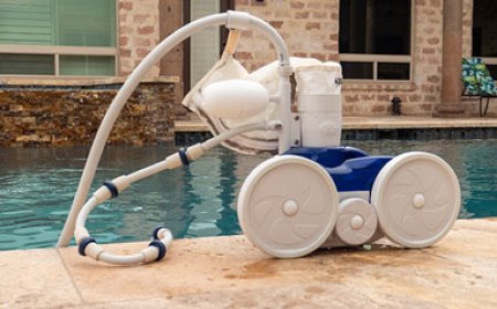 Pool Cleaning Services: Keep Your Pool Sparkling and Safe