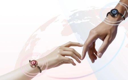 How Do Touchable Bracelets Connect Couples Emotionally?