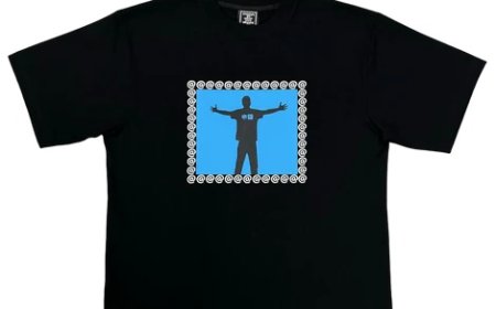 How the Adwysd Hoodie Fits Everyday Style