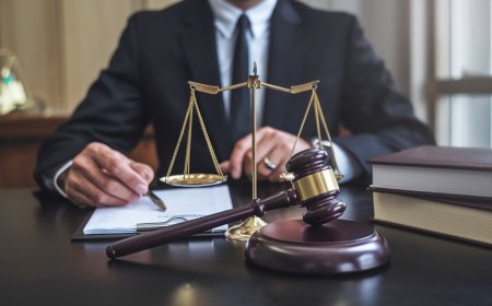 HOW MANY YEARS TO BECOME A CRIMINAL LAWYER IN AUSTRALIA?